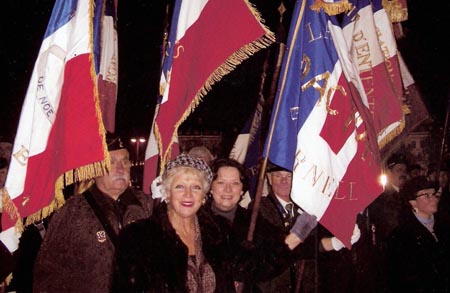 La Flamme Eternelle à l'Arc de triomphe le 11 novembre 2008