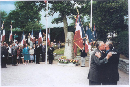 Remise de la Légion d'Honneur à 2 anciens de Dachau