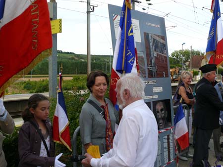 Photos de la cérémonie en gare de Nanteuil-Sâacy en 2008